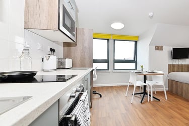 1 bed flat, Gorgie Road, Gorgie, Edinburgh, EH112BF - Image 11